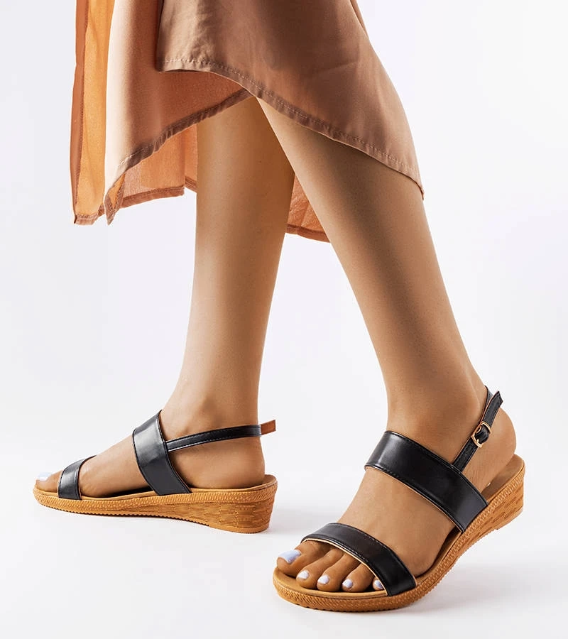 Čierne sandále na platforme Grottazzolina