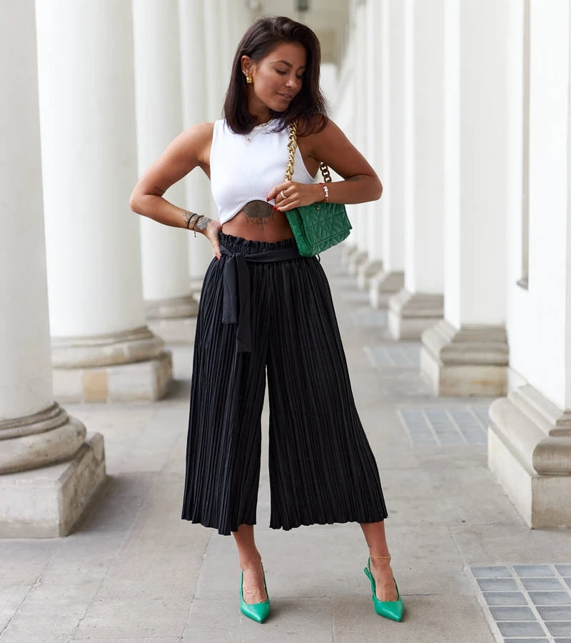 Čierne široké plisované nohavice Artemio