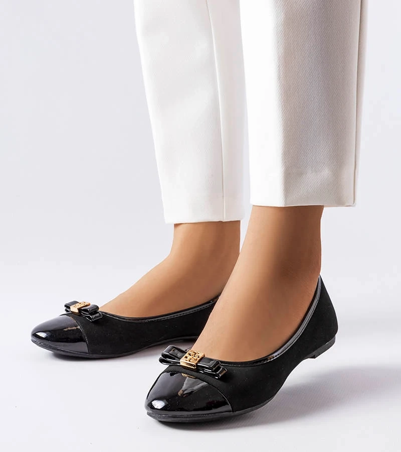 Čierne balerínky s lakovaným nosom Umberto