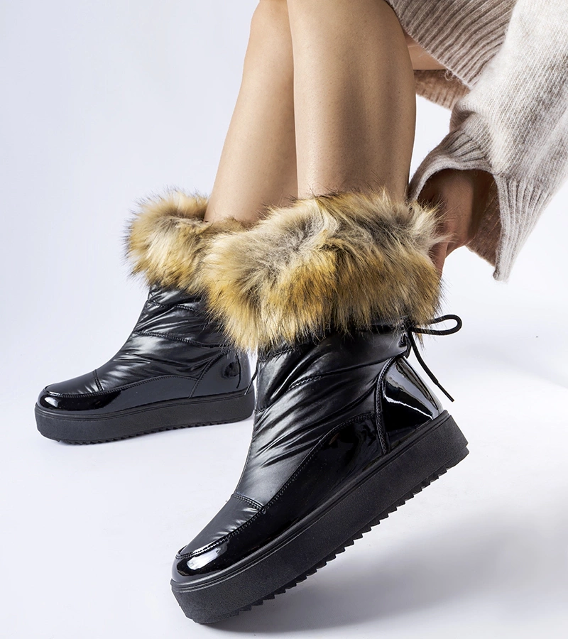 Čierne zimné topánky s ozdobným kožuškom Igne