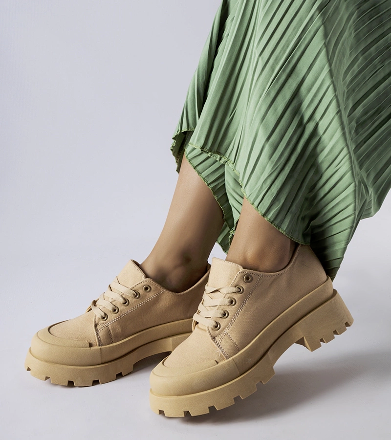 Hnedé poltopánky na pevnej podrážke Pointe