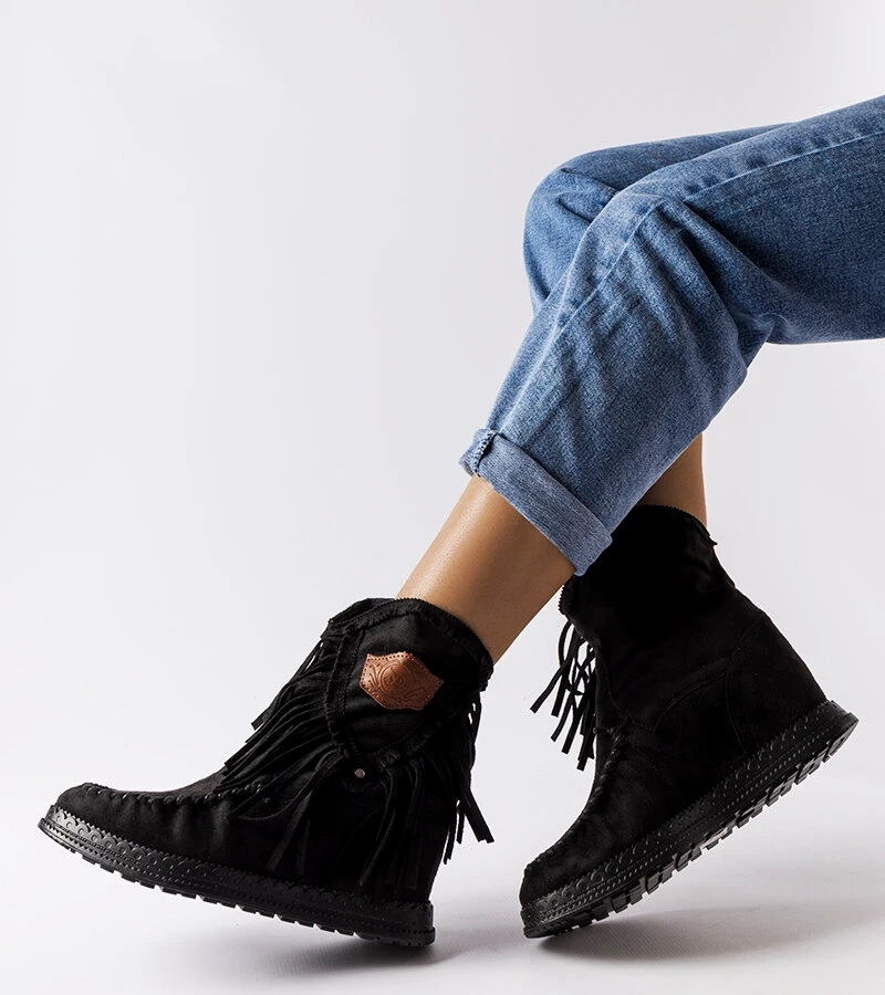 Čierne čižmy Giudice na klinovom podpätku