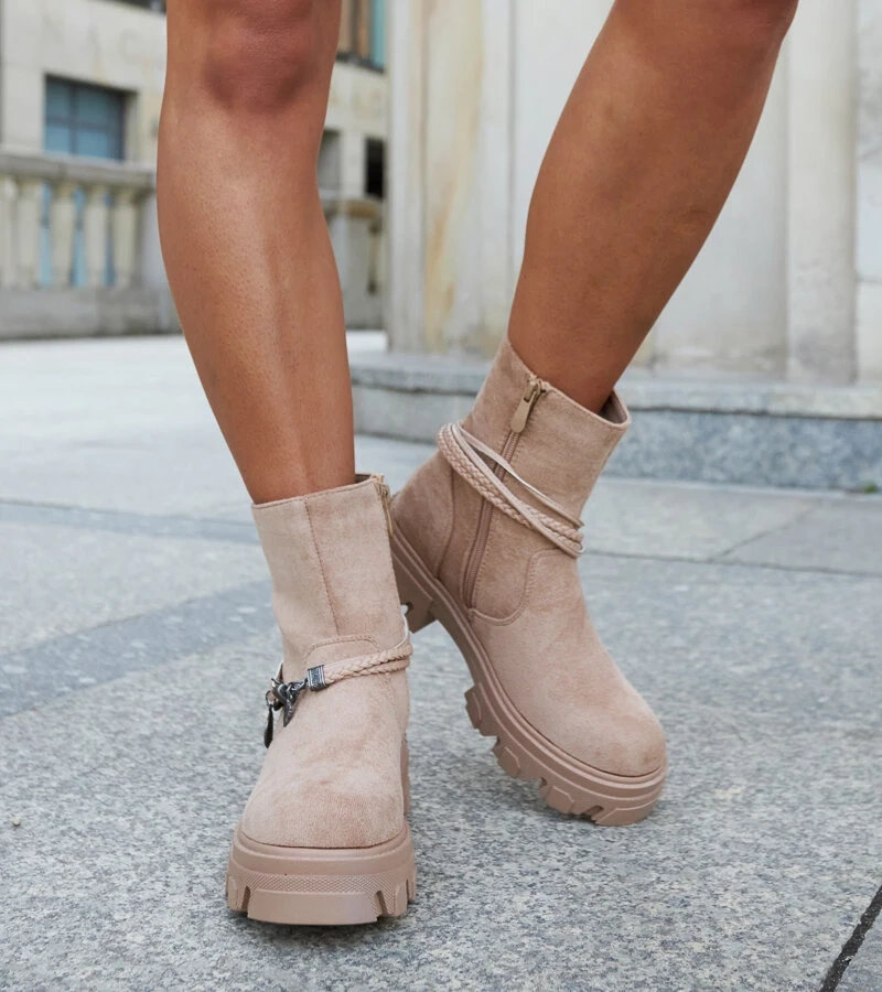 Beige členkové čižmy s ozdobným náramkom Geraldo