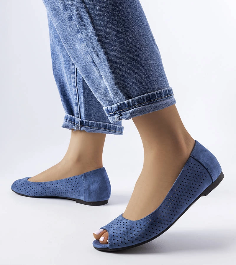 Agátové ažurové baleríny v námorníckej modrej farbe