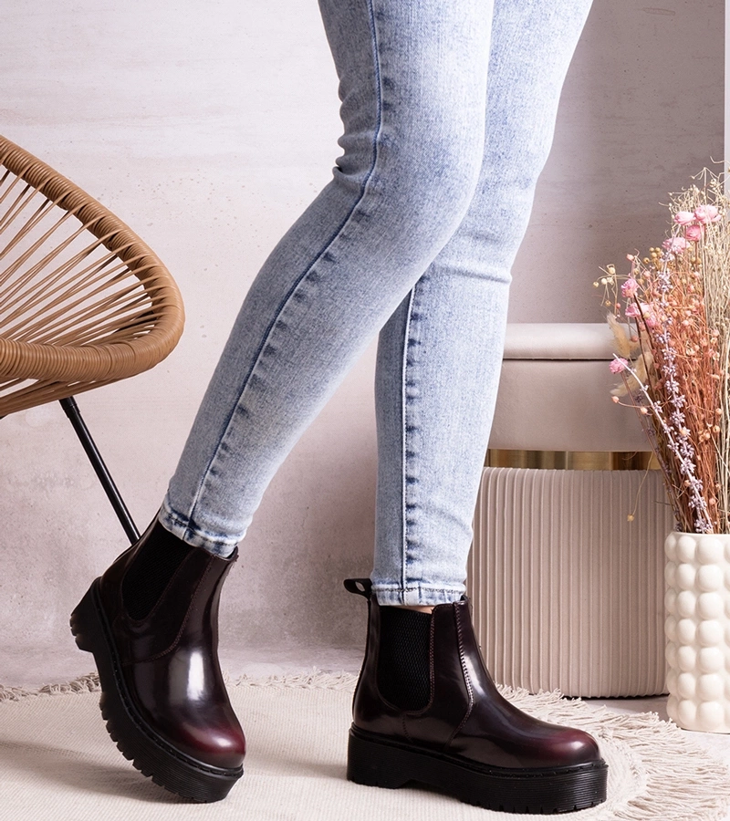 Bordové botky na platforme Lessaya