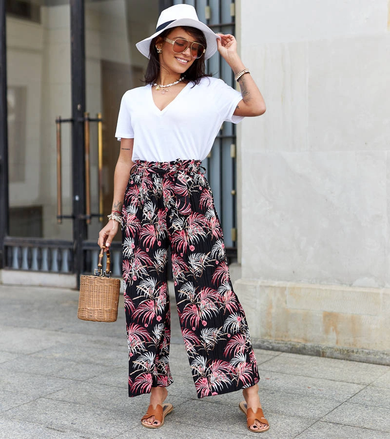 Čierne dámske široké plisované nohavice Sijam