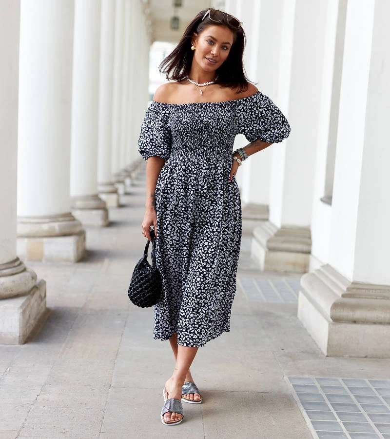 Čierne kvetinové midi šaty od Zetticci