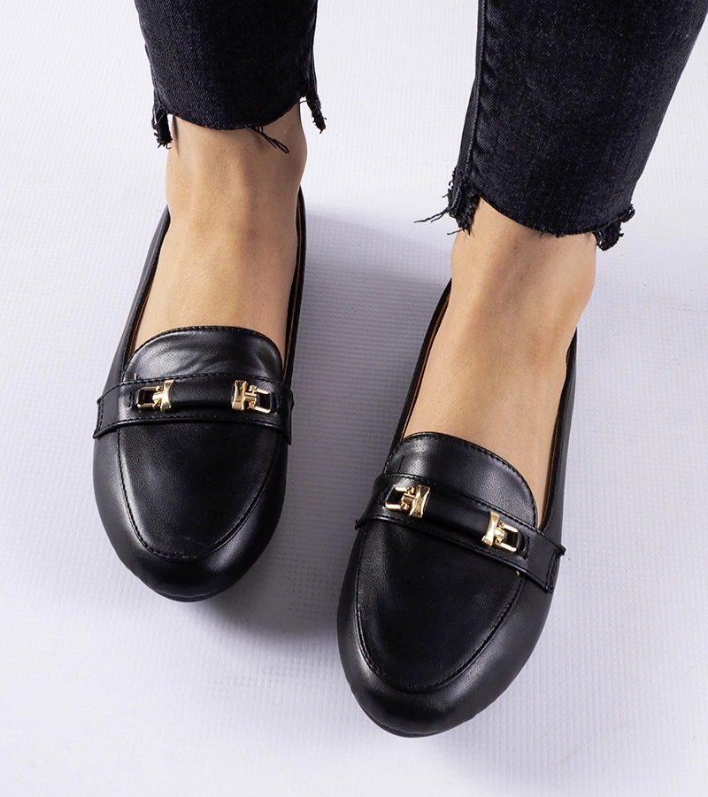 Čierne mokasíny s prackou Velino