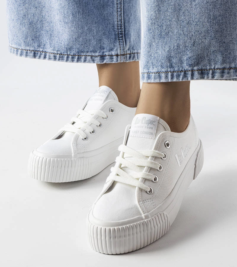 Biele tenisky Lee Cooper LCW-23-31-1780L