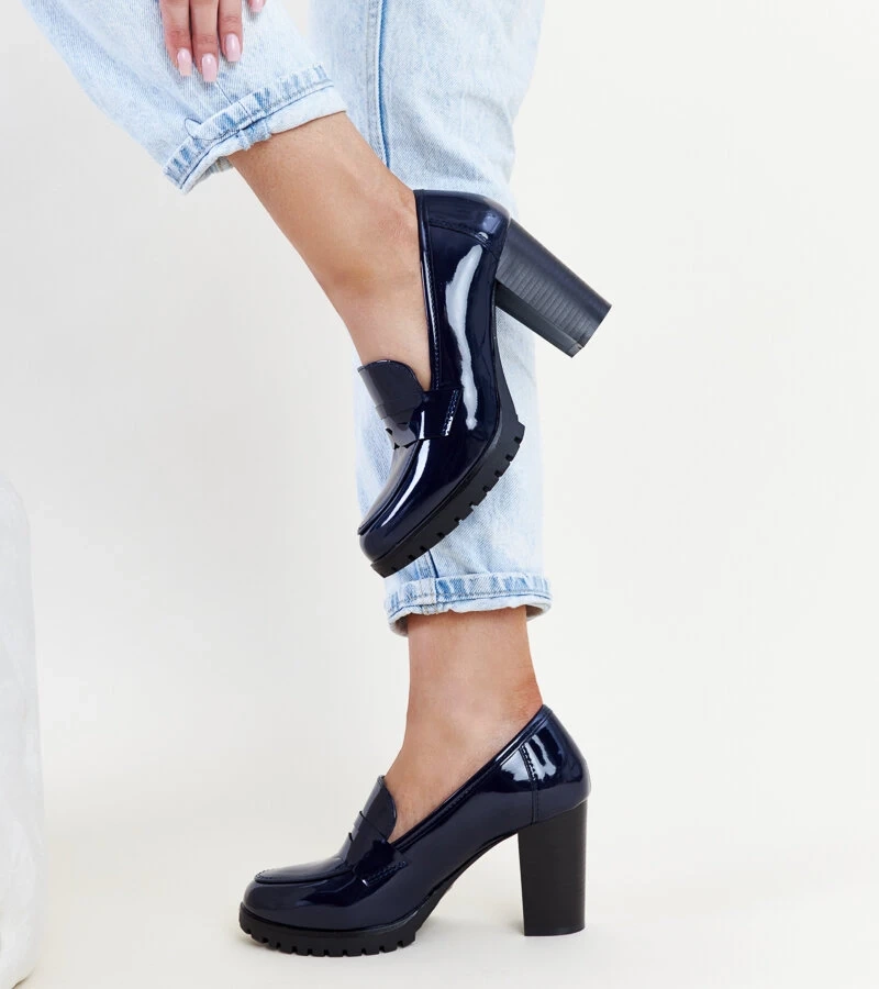 Modré lakované lodičky na stĺpiku Licoletta