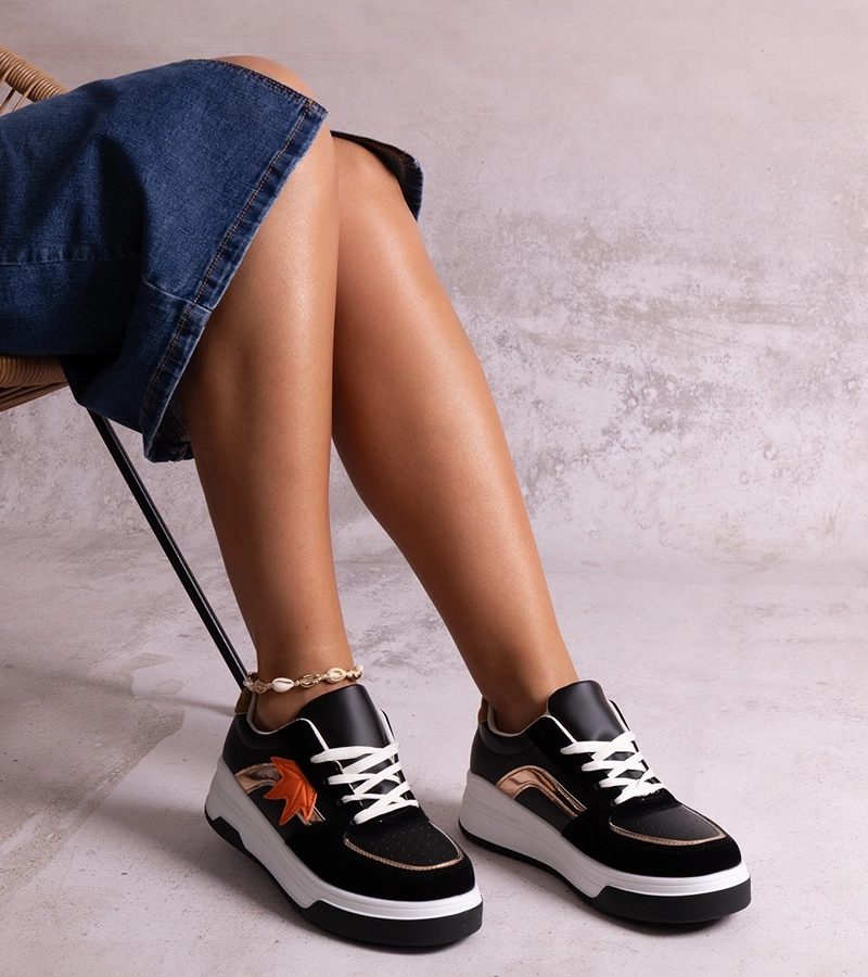 Čierne tenisky z eko-semišu značky Kollins