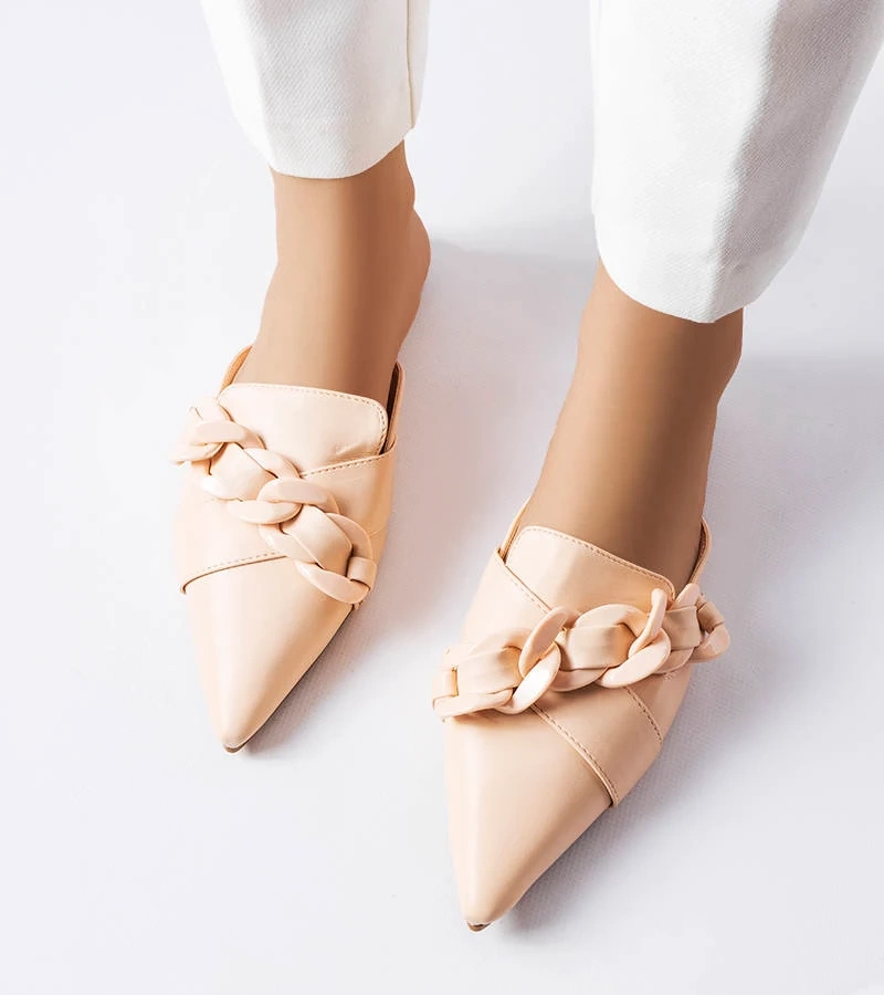 Béžové elegantné žabky s retiazkou Patenaude