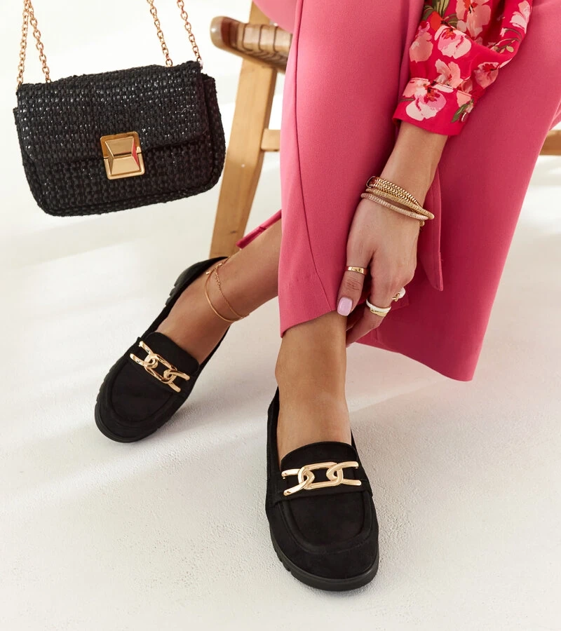 Čierne semišové mokasíny so sponkou Sardis