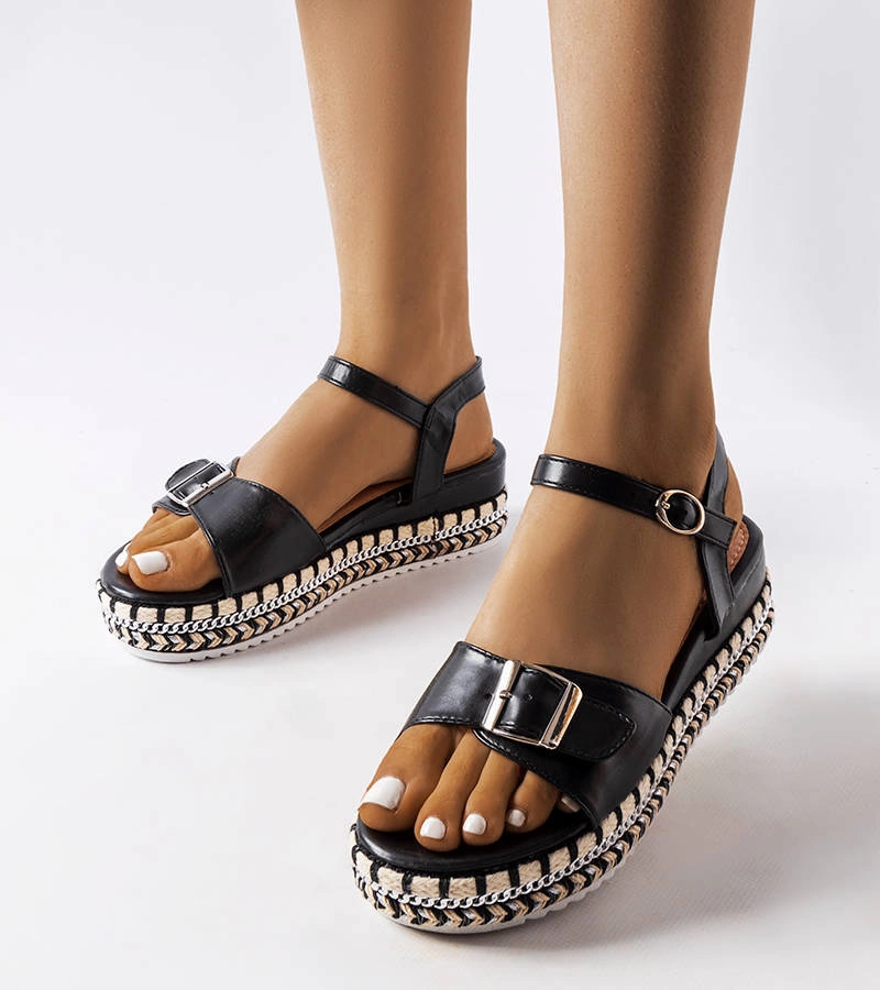 Čierne sandále Manuela na platforme