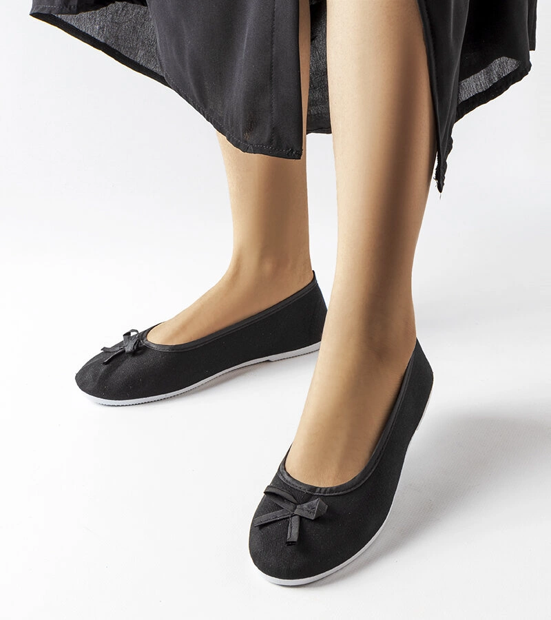 Čierne textilné baleríny značky Gendron