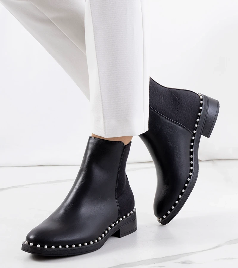 Čierna botki Pinnella