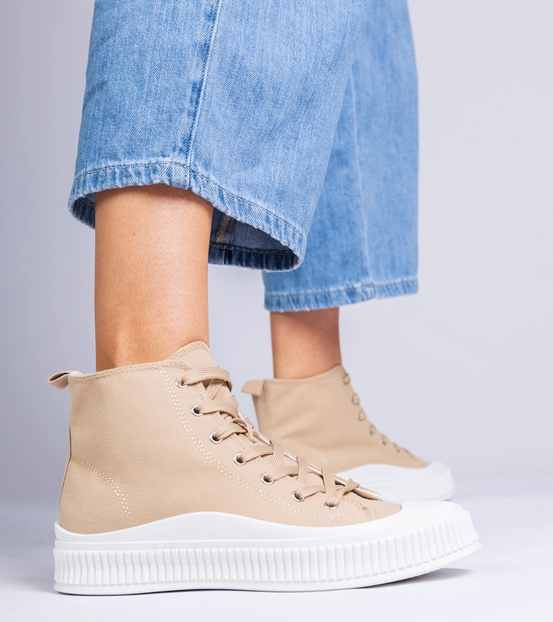 Tmavobežové tenisky na platforme Guerrino