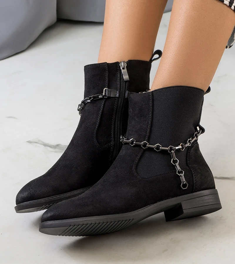 Čierna botki s reťazou Lesme