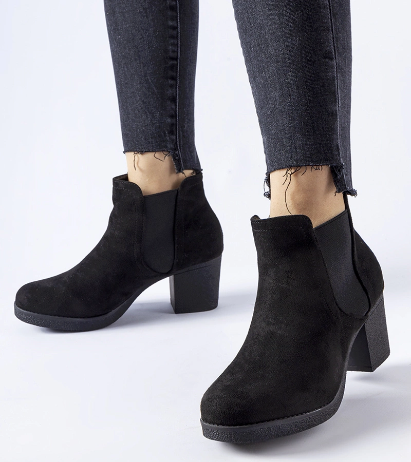 Čierne topánky na podpätku Trevano