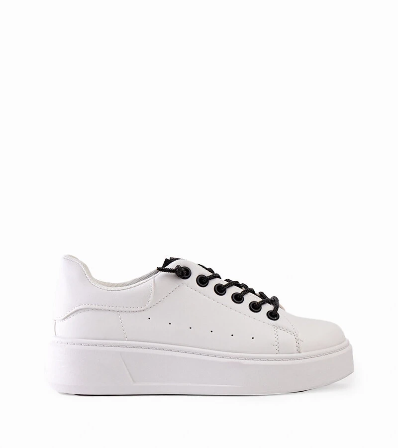 Biele tenisky s efektnou výzdobou Asmait