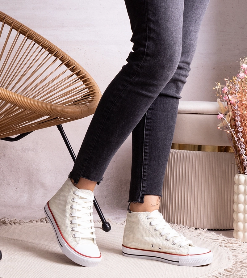 Biele vysoké tenisky z lesklej sieťoviny Ranifali.