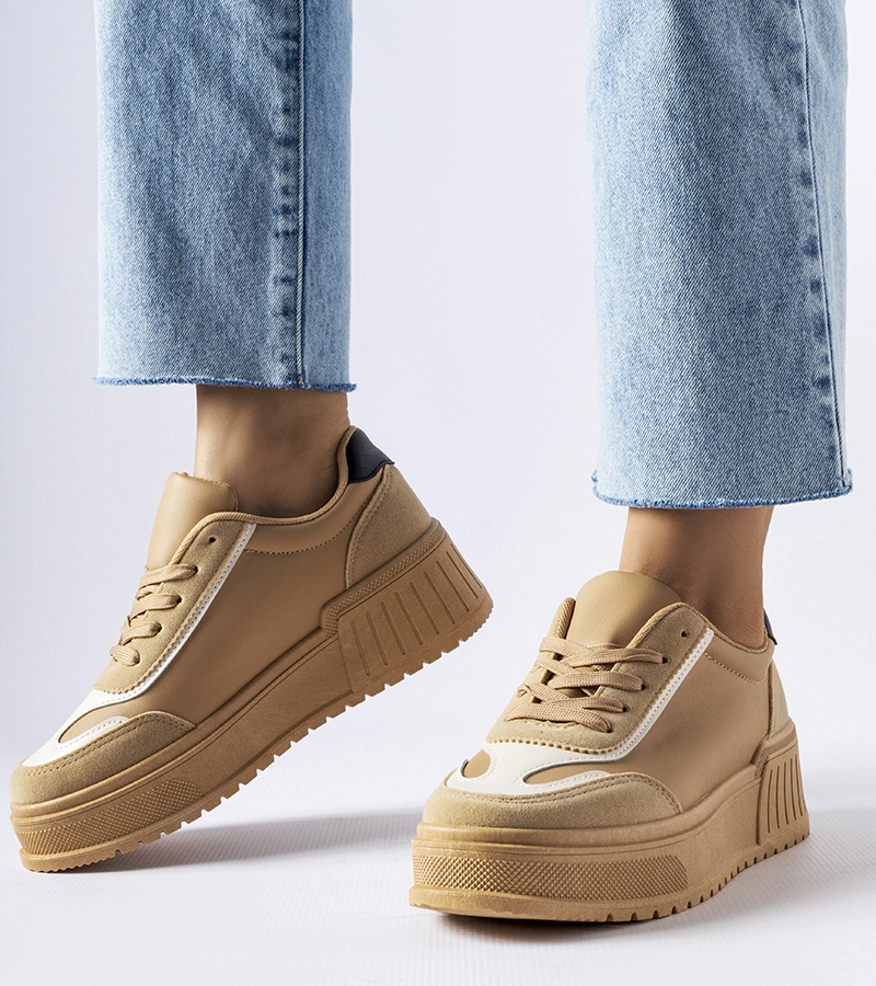 Béžové tenisky na hrubej platforme od značky Seluci