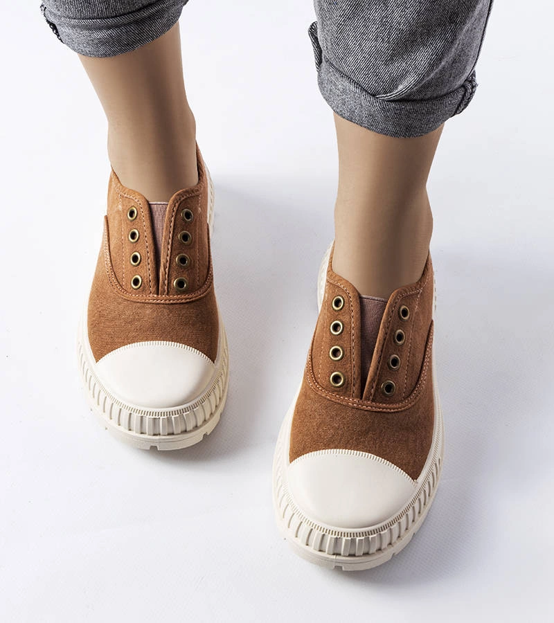 Walton hnedé tenisky s gumovou podrážkou