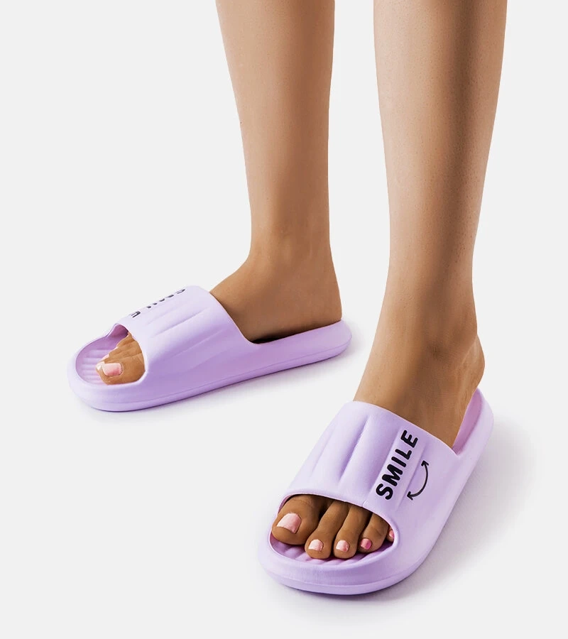 Žabky z fialovej peny Smile