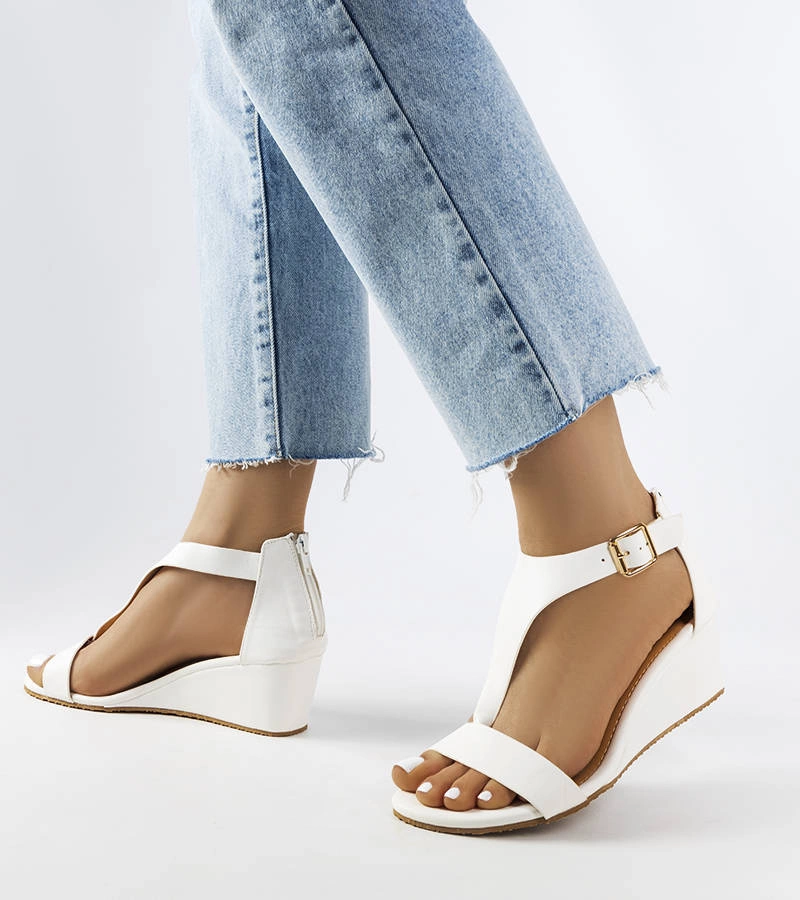 Biele sandále na podpätku Durepos