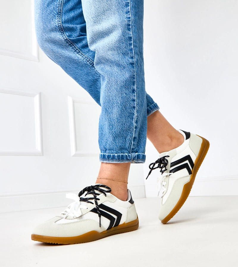 Biele tenisky sieťované s čiernou vložkou Malkan