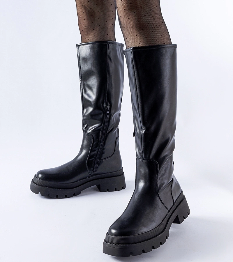 Čierne ploché klasické čižmy Christien