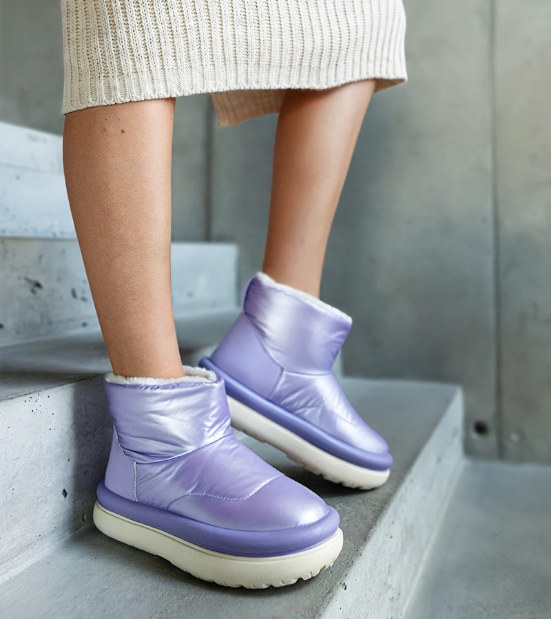 Fialové teplé snehule na platforme Cores