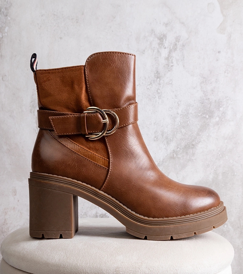 Brúne čižmy na podpätku Mirka