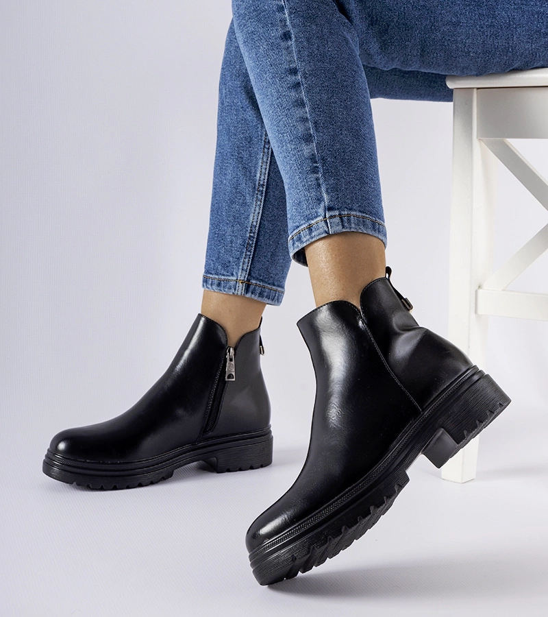 Čierne zateplené topánky Vinceza