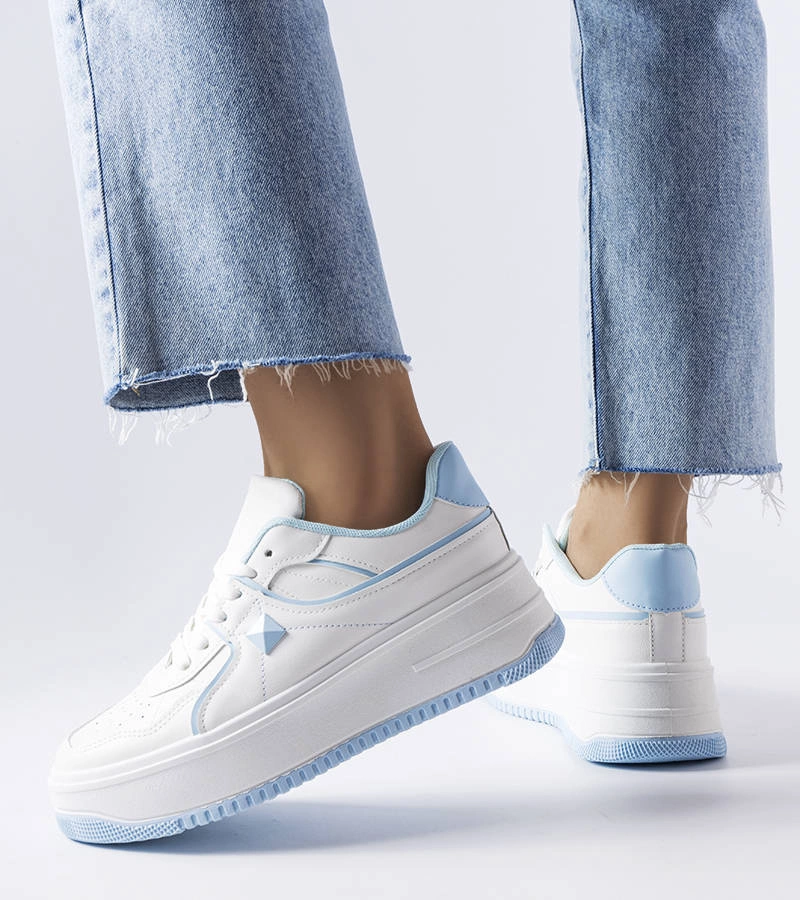 Modro-biele tenisky na platforme od značky Lepage