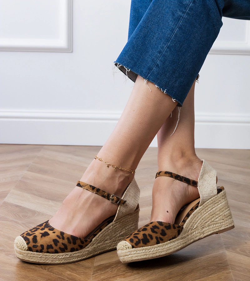 Leopardie sandále espadrilky na klinovom podpätku Murrana