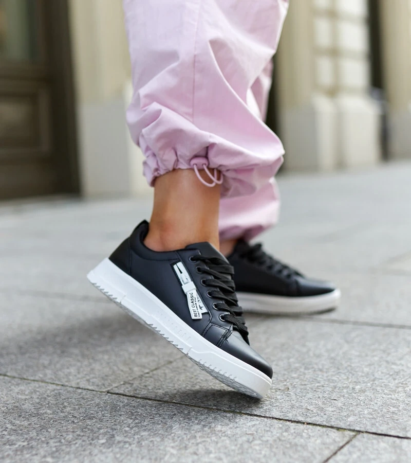 Čierne tenisky z eko kože Brecht