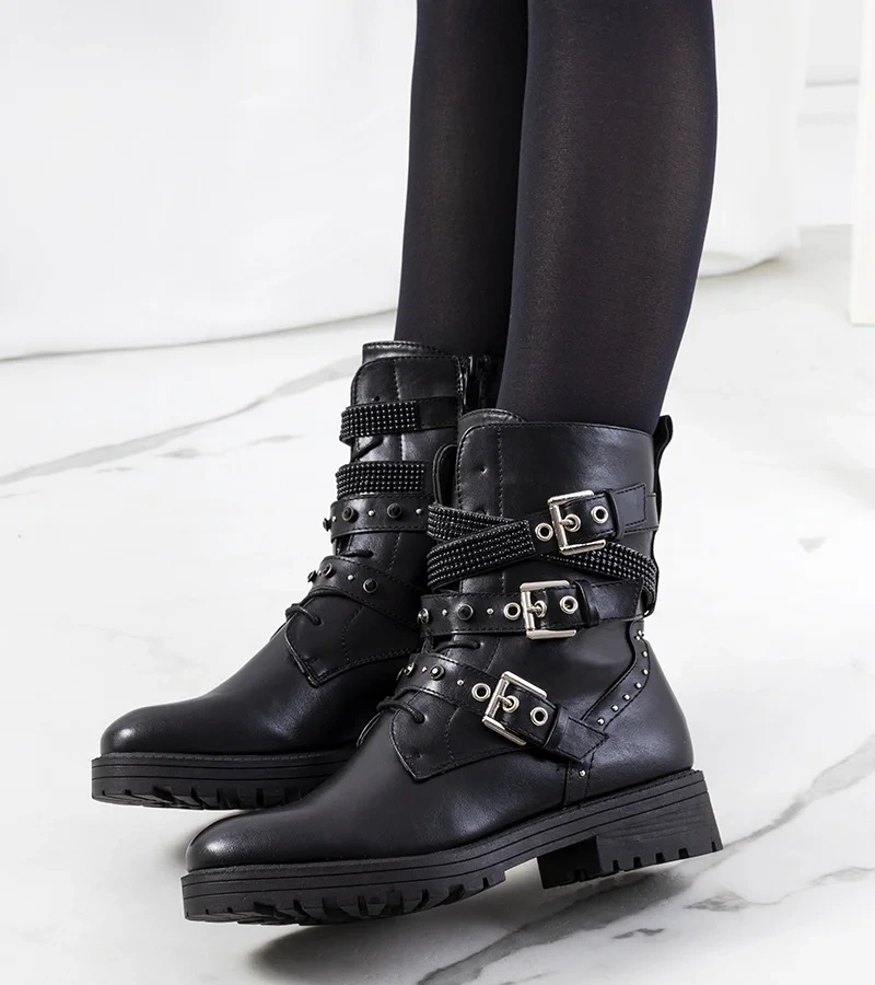 Čierna botki Veritas