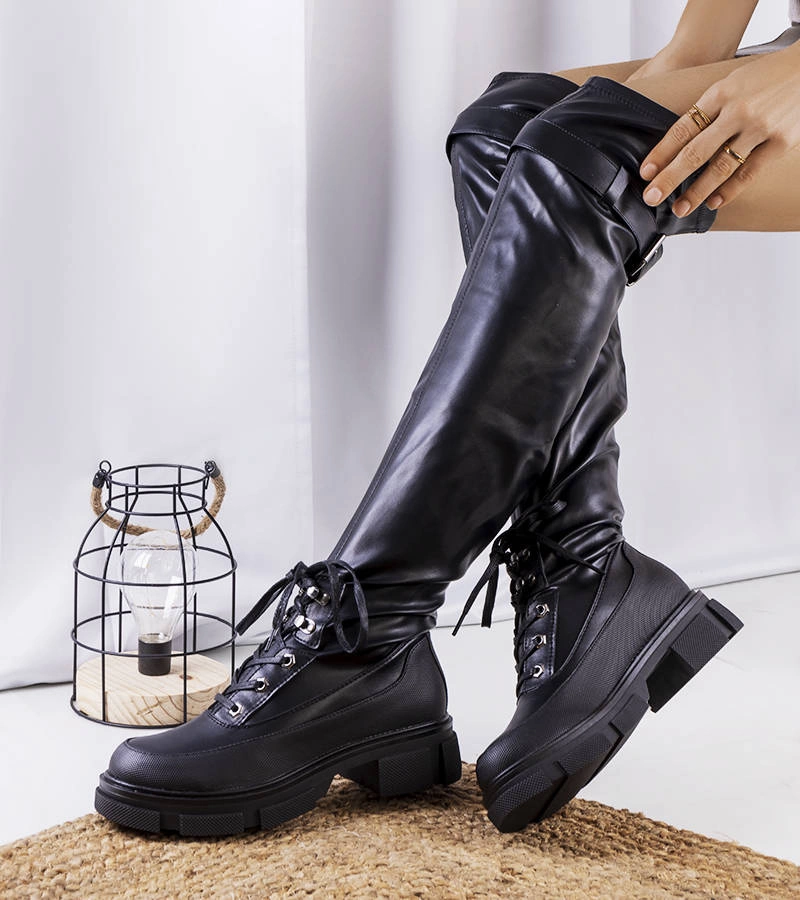 Donina čierne čižmy nad kolená