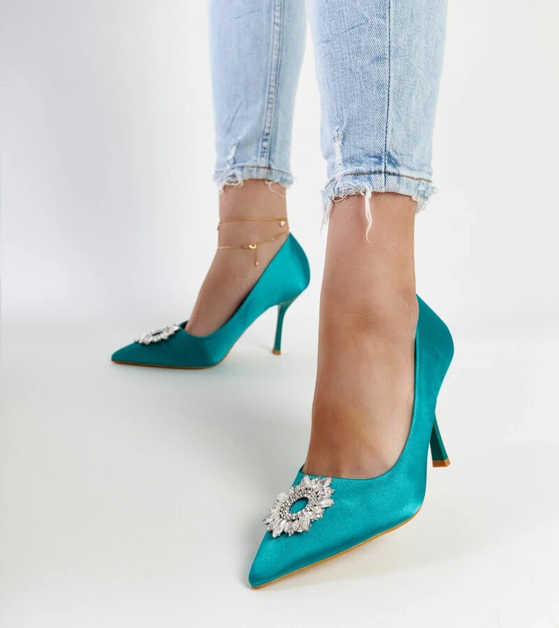 Zelené podpätky so saténovým povrchom s cirkónmi od Susegana