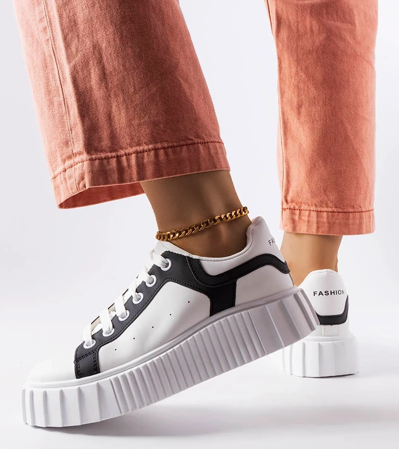 Biele tenisky na platforme značky Gosselin