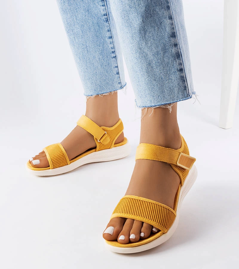 Žlté športové sandále Bériault