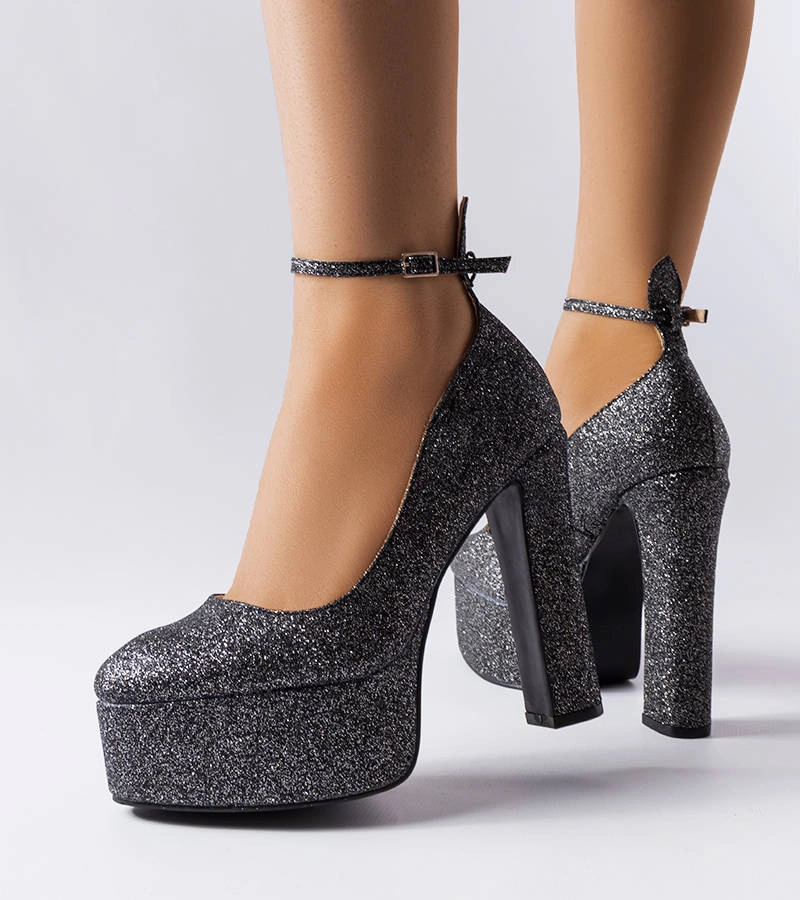 Čierne brokátové lodičky Bellamy na podpätku