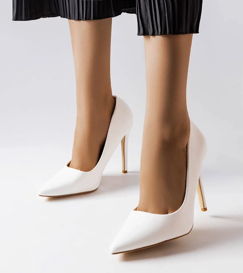 Biele klasické lodičky Delis