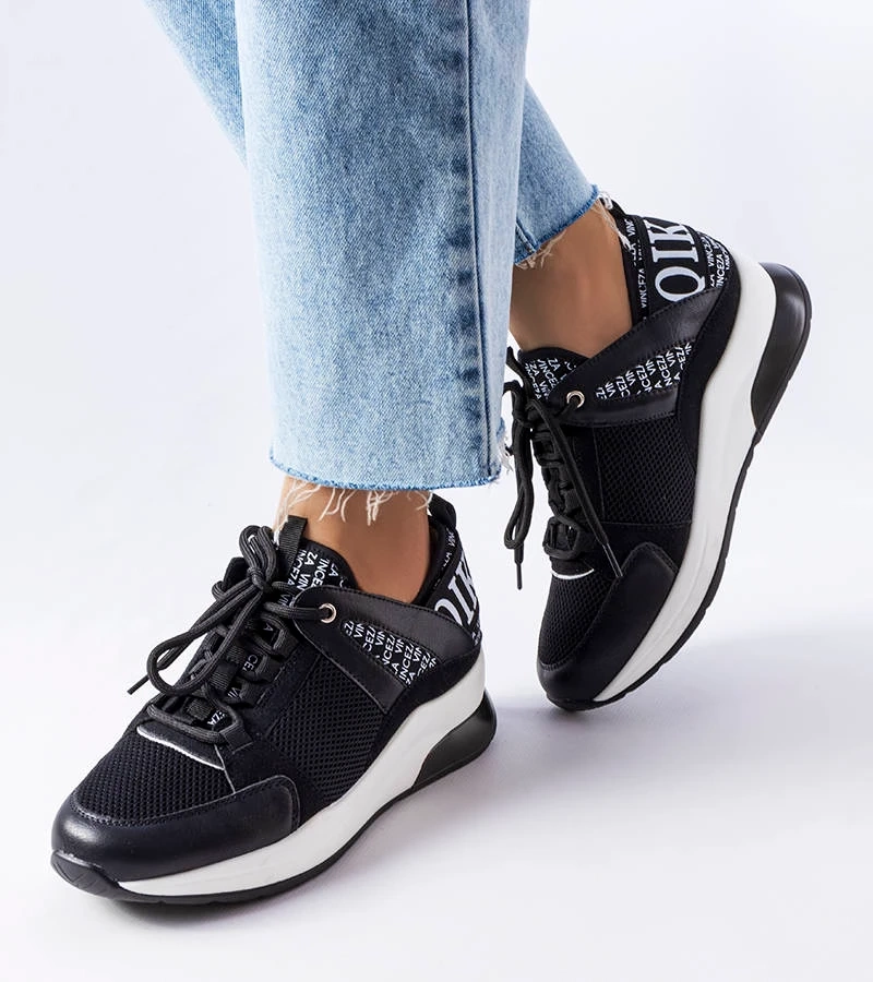 Čierne tenisky Vinceza