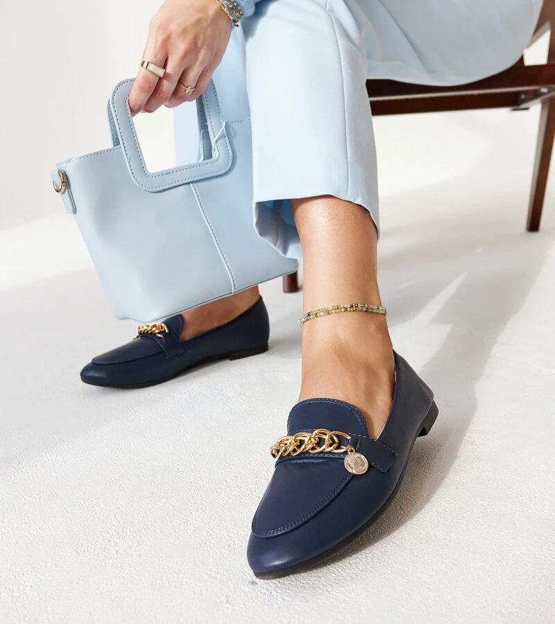 Granátové mokasíny so Scaletta reťazou