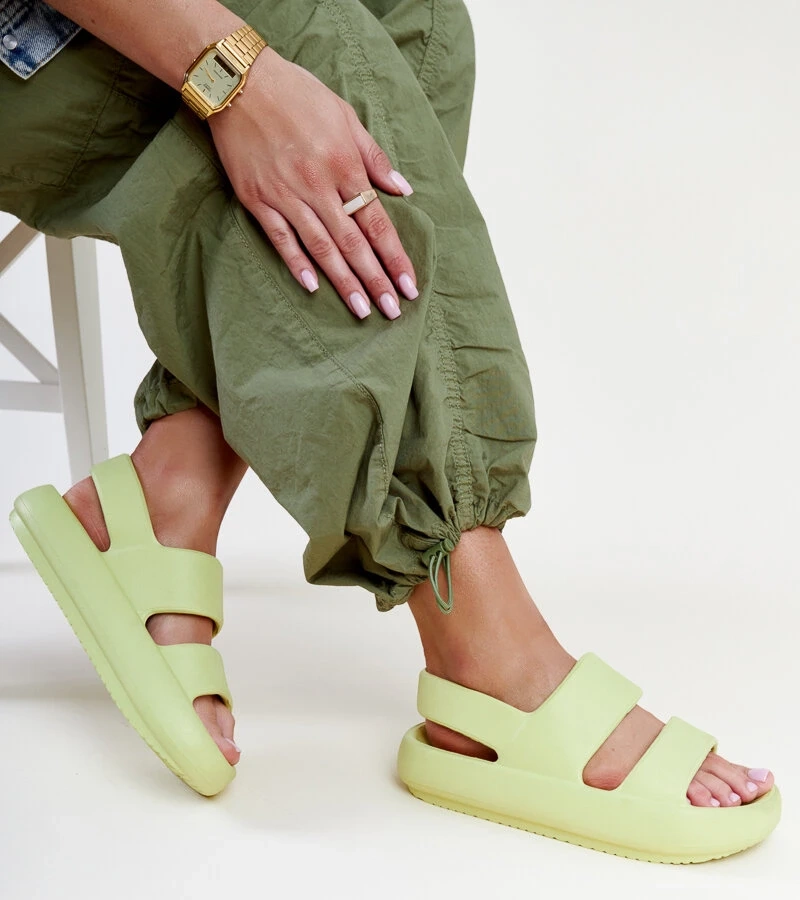 Zelené sandále Attiana