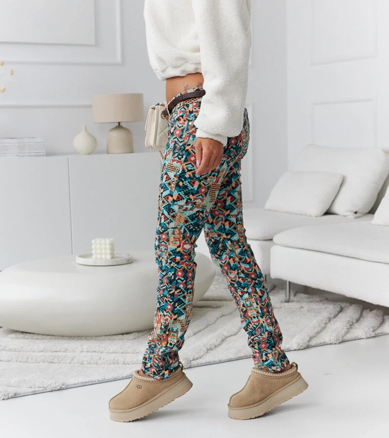 Viacfarebné vzorované nohavice RE-246 MULTICOLOR