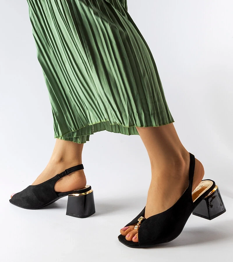 Čierne sandále Baccarato s nízkym podpätkom