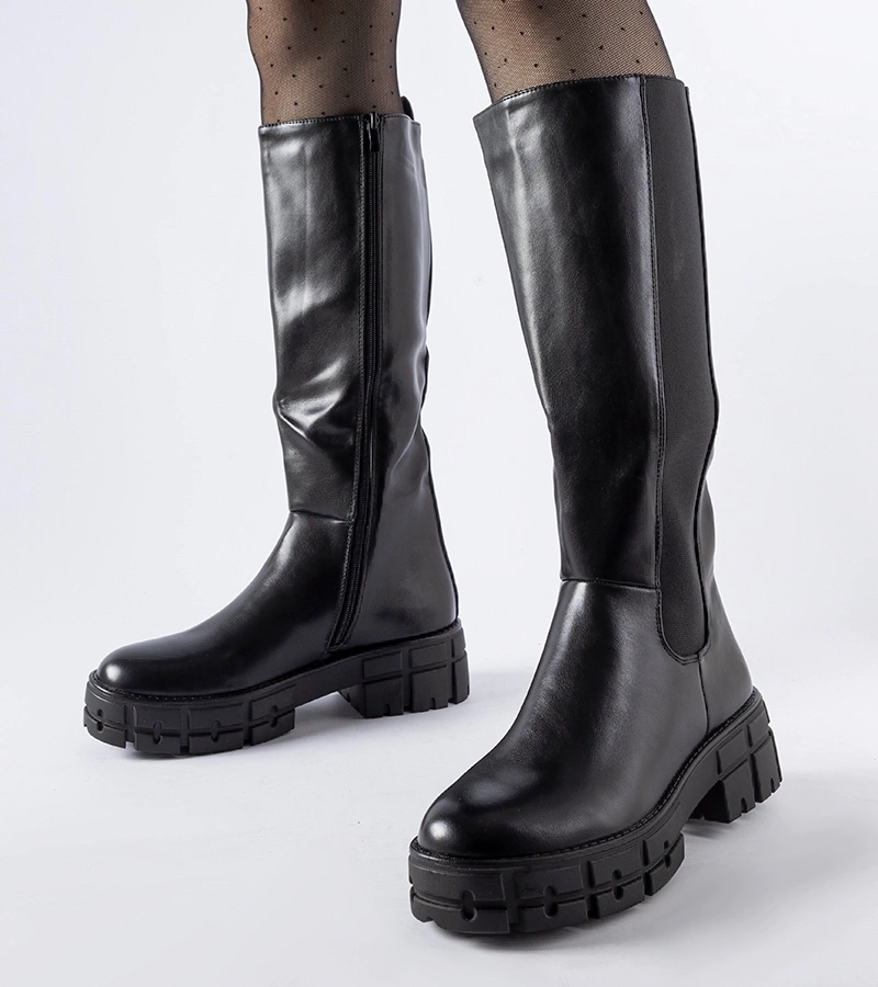 Čierne zateplené rovnohé čižmy Ceredano